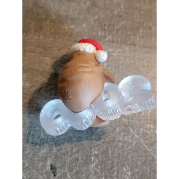 Hallmark 2000 cool decade ornament Xmas Decor walrus - Picture 3 of 4